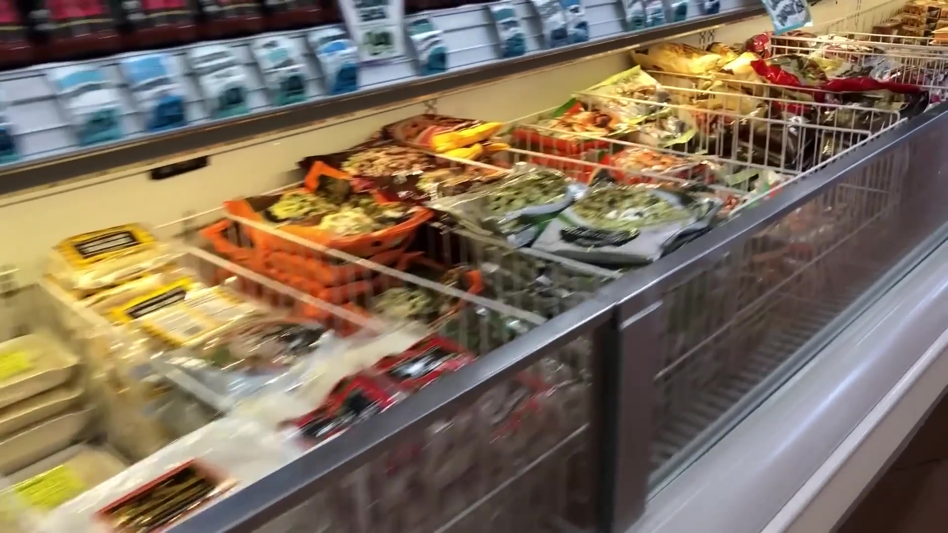 Video thumbnail for Grocery Stores You Should & Shouldn't Buy Frozen Food From