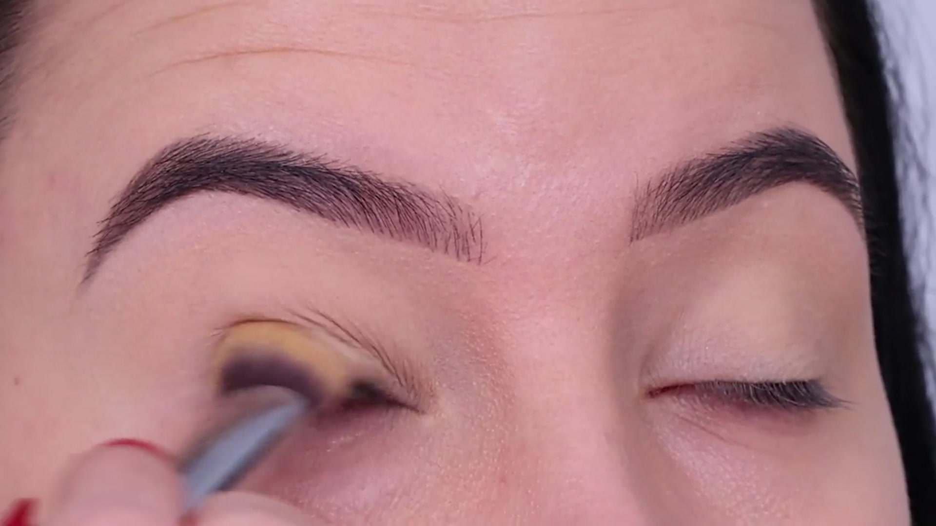 'Video thumbnail for LAST MINUTE HOLIDAY EYE LOOK | Soft Glam Eye Makeup Tutorial'