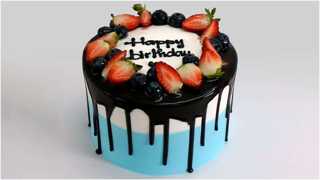 Video thumbnail for Beautiful dark chocolate drop on cake decoration for birthday | Délicieux Pie | Shot on iPhone