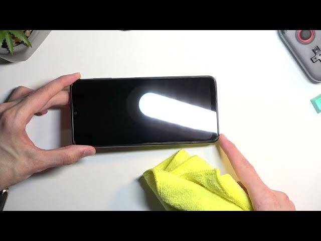 Video thumbnail for How to Install Tempered Glass on SAMSUNG Galaxy A04s