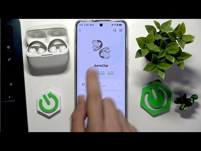 Video thumbnail for SOUNDCORE AeroClip – How to Check for Firmware Updates