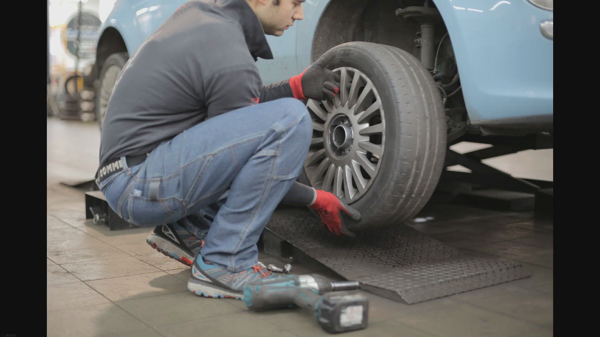 'Video thumbnail for How Often Should You Change Your Tires? A Comprehensive Guide'