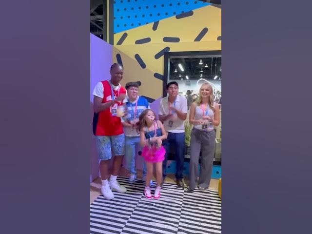 Video thumbnail for Vidcon Anaheim 2025 day 1 with @Kaylaeofficial
