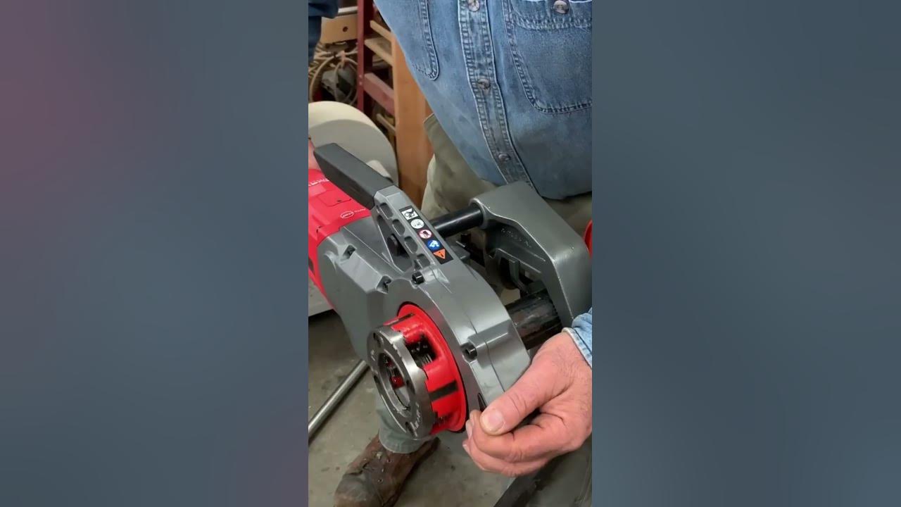 Video thumbnail for How to Thread Pipe Fast #shorts