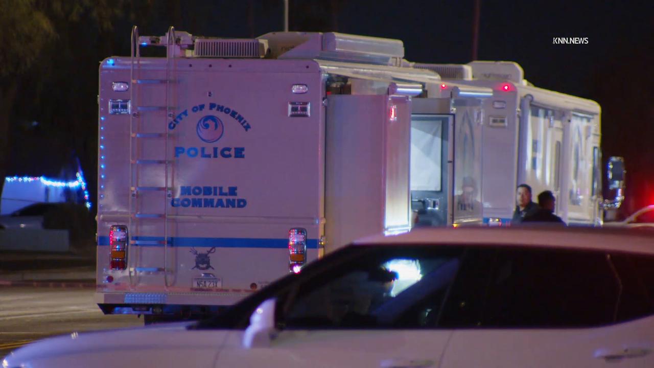 Video thumbnail for US, Phoenix: Phoenix Fatal Greenway Road Officer Involved Shooting With Sound On Tape.