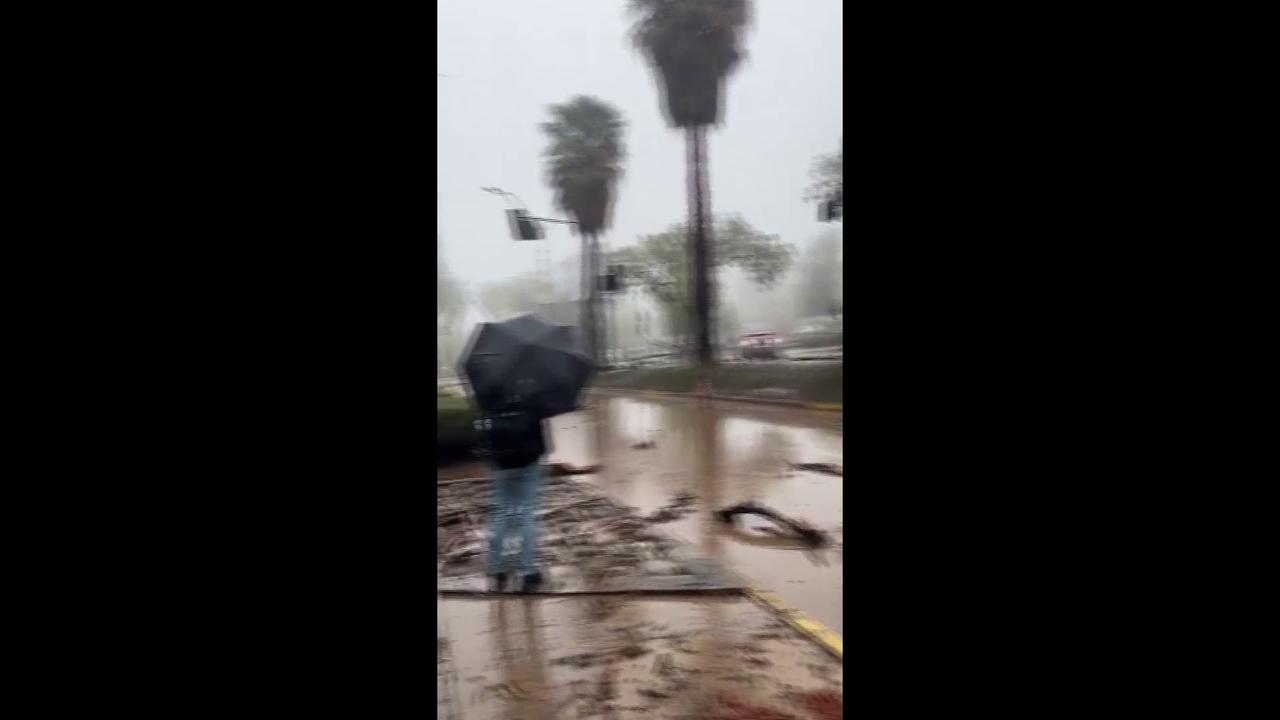 Video thumbnail for Chile: Heavy Rain Batters Santiago.