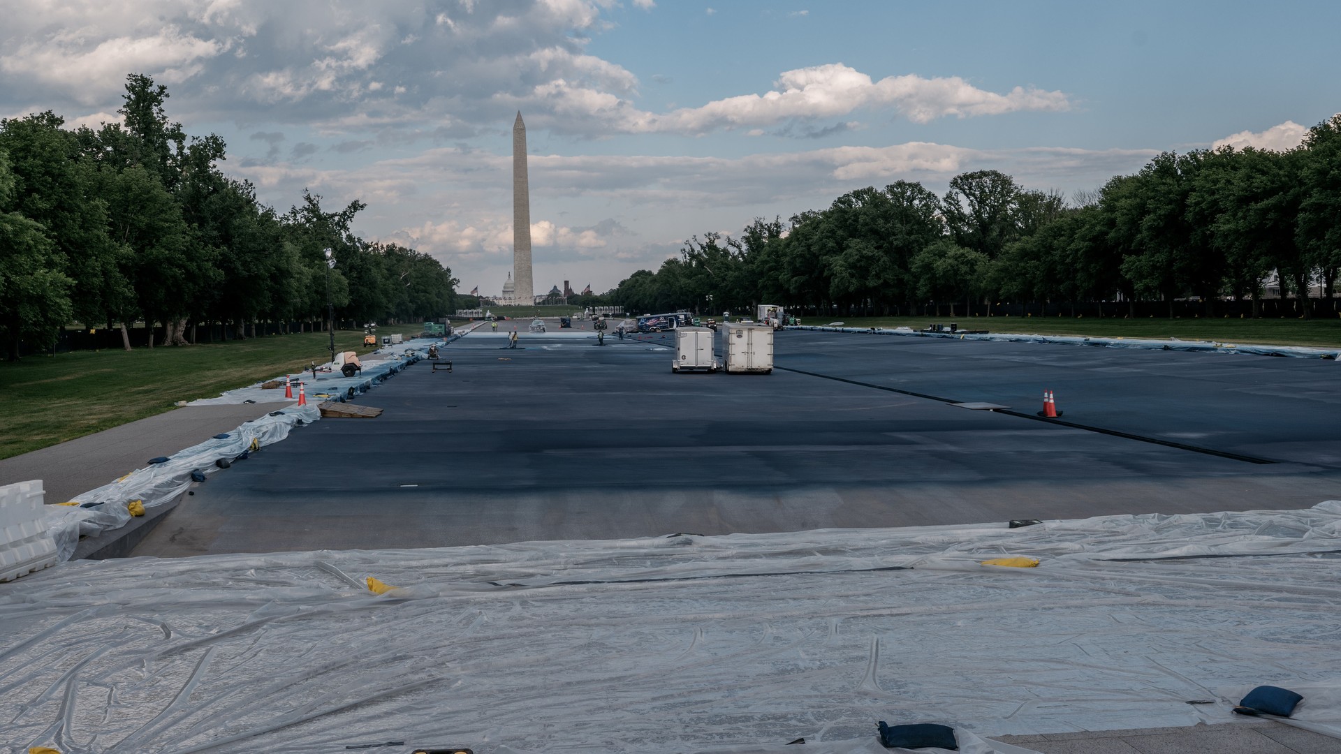 Video thumbnail for Lawsuit seeks to halt reflecting pool renovation as other Trump projects face challenges