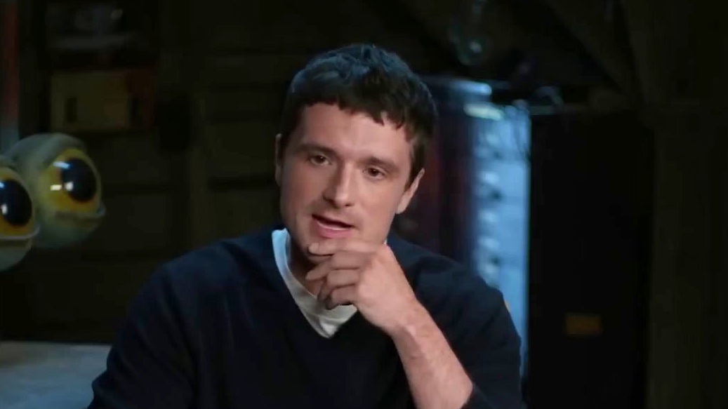 Video thumbnail for Five Nights At Freddy's 2: A Look Inside (Featurette)