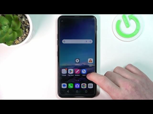 Video thumbnail for Does LG Q70 support Fortnite - Check for Fortnite Availability