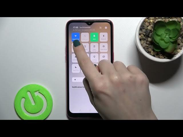 Video thumbnail for OPPO A1K and Torch Function - Activate Flashlight Mode