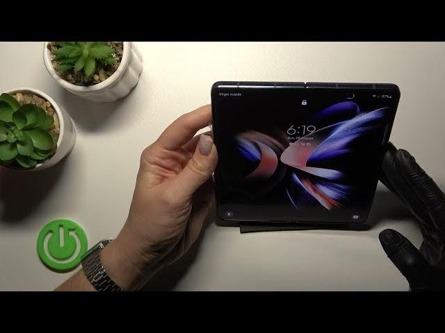 Video thumbnail for How Efficient Face Unlock Is in SAMSUNG Galaxy Z Fold 4? - Face Unlock Test