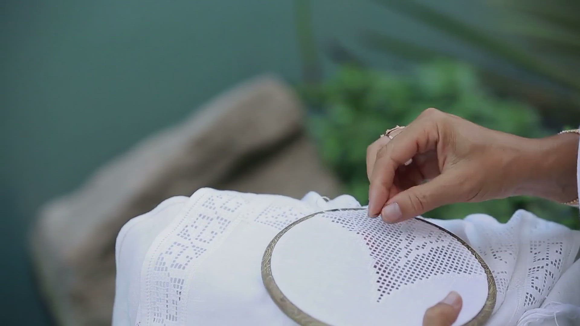 'Video thumbnail for How to Crochet a Heart'