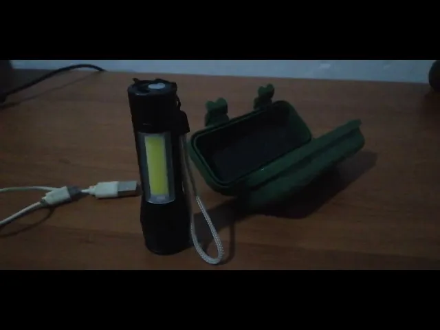 Video thumbnail for Mini  LED  Torch
