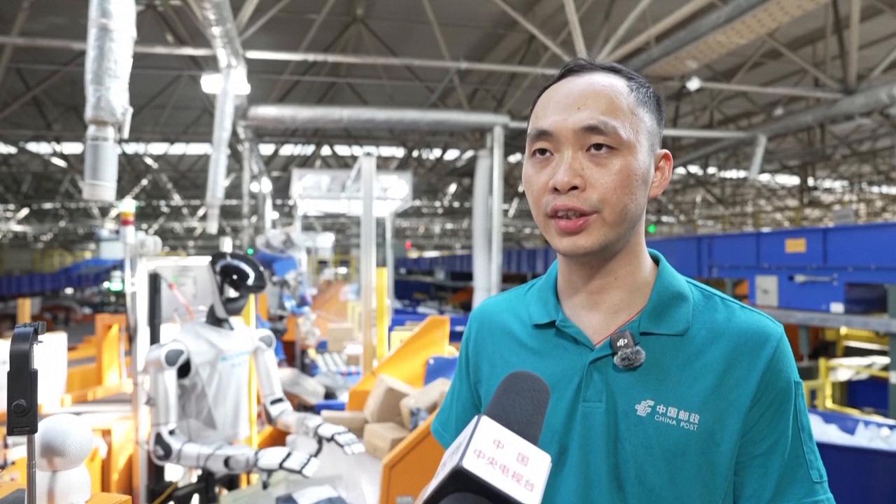 Video thumbnail for China: China accelerates intelligent manufacturing with humanoid robots.