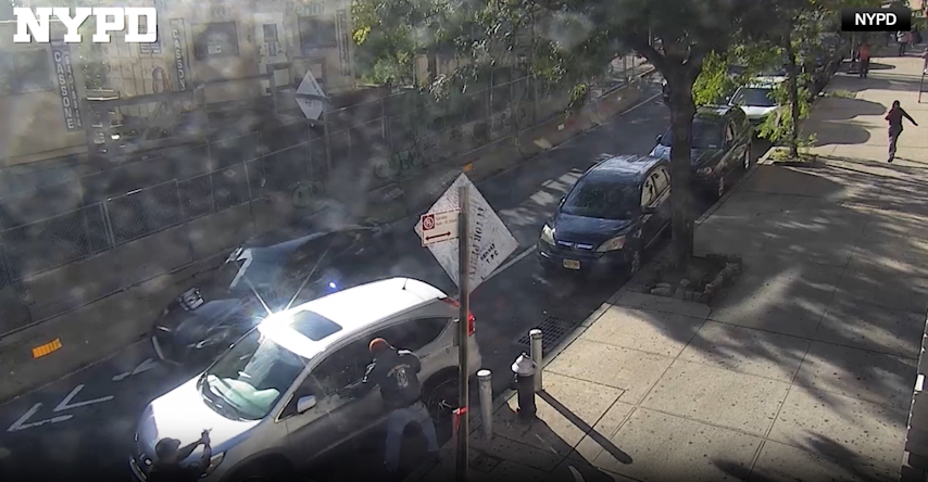 Video thumbnail for Surveillance video shows moments ICE agents approach vehicle before shooting man