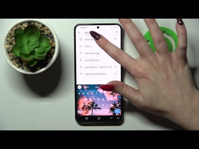 Video thumbnail for How to Check Phone Specification on Samsung Galaxy S22 – Dev Check Hardware and Info App