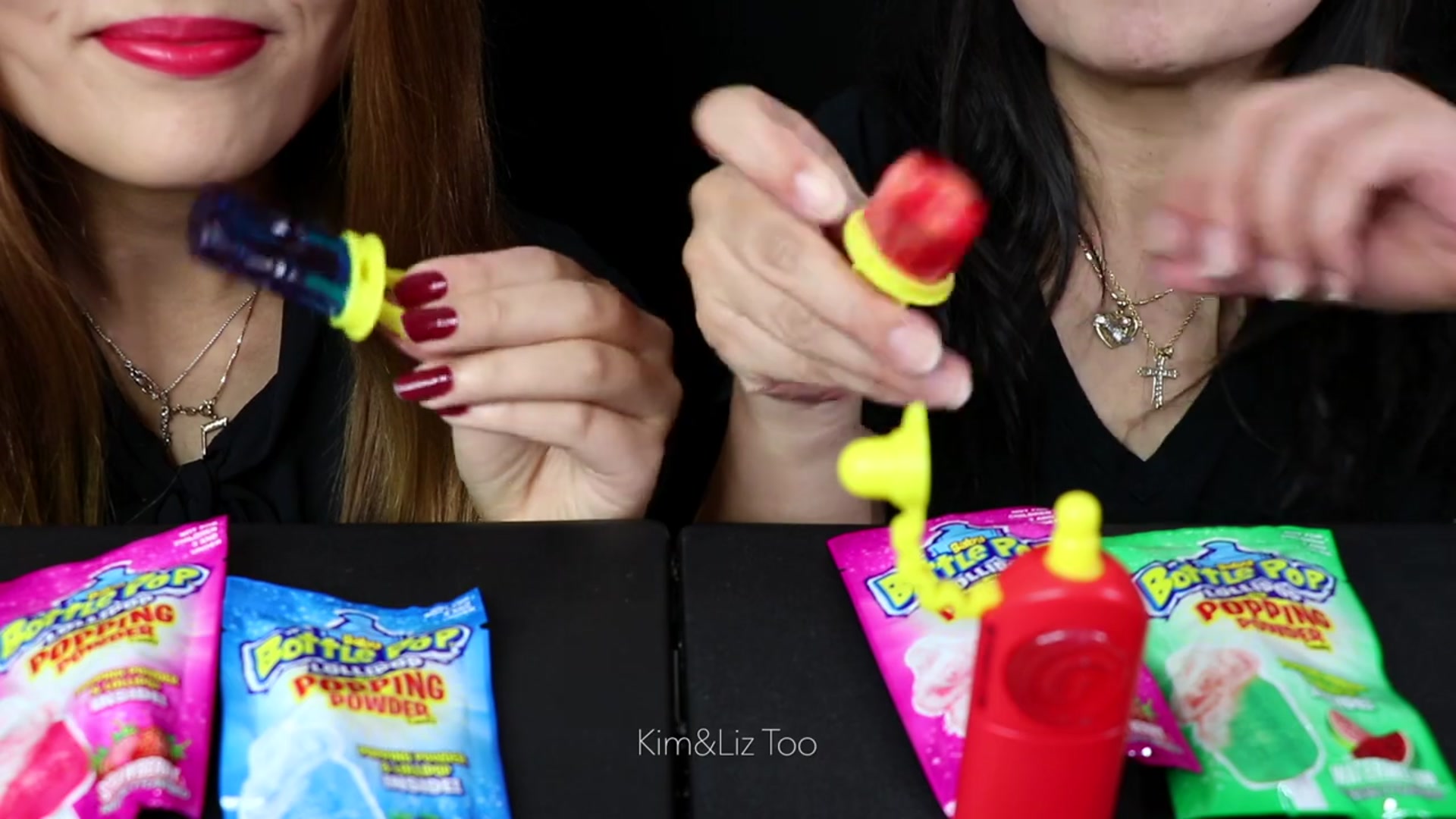 Video thumbnail for POPPING BOTTLE POPS   JUICY DROP POPS (Sour Candy  Fizzy Lollipops)   Kim Liz Too(720P HD)