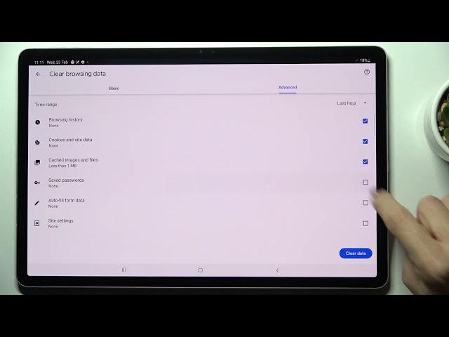 Video thumbnail for How to Clean Browsing Data on SAMSUNG Galaxy Tab S8+ - Remove Browsing Data