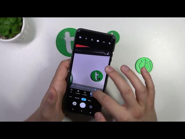 Video thumbnail for Camera Pro Mode Review in Motorola Razr 40 – Advanced camera Options