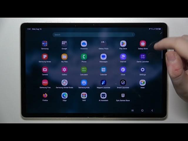 Video thumbnail for Game-Changer Alert: Playing Fortnite on SAMSUNG Galaxy Tab S9!