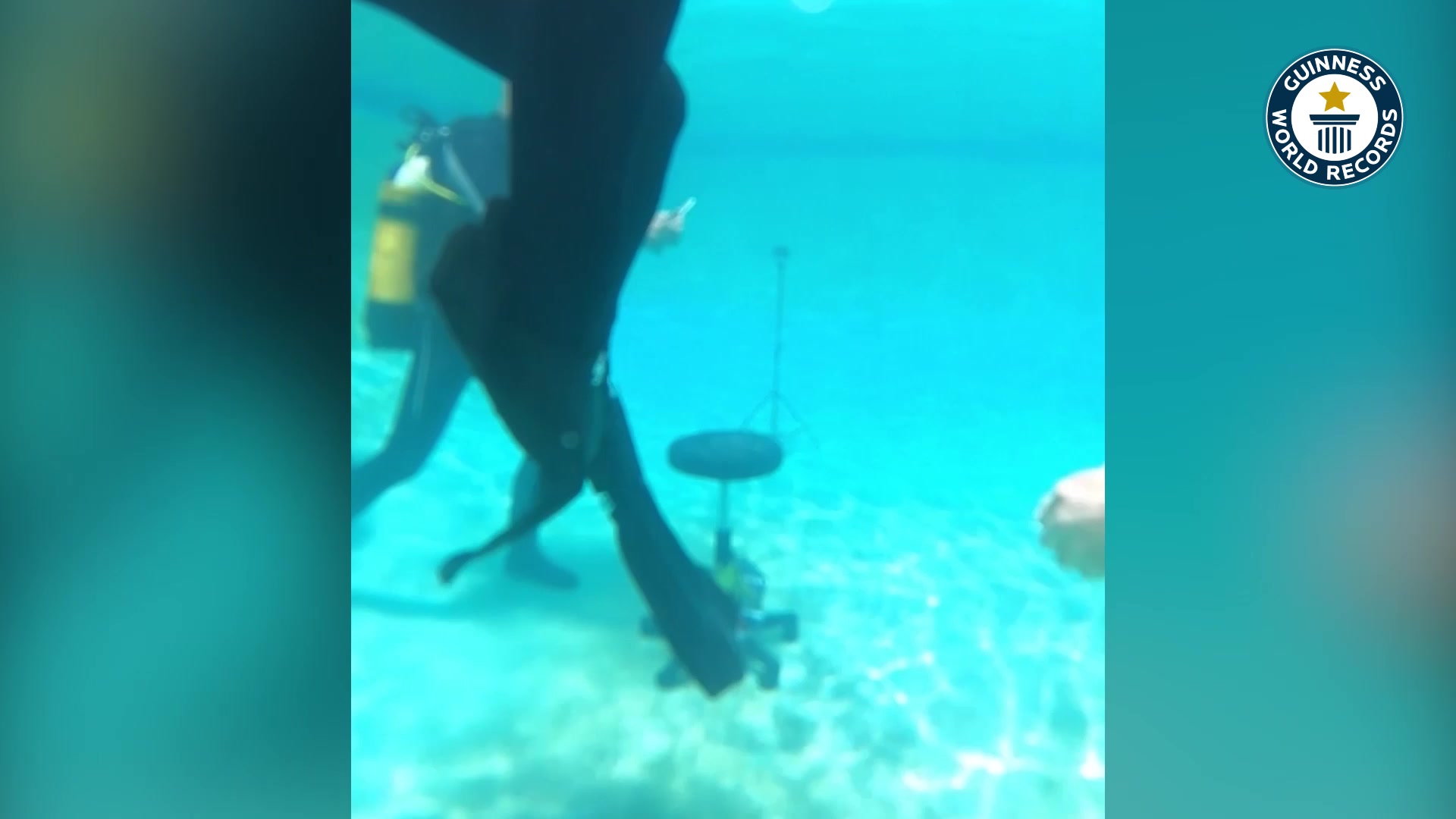 Video thumbnail for Most haircuts underwater in one hour - 28 by Andre Groenewald