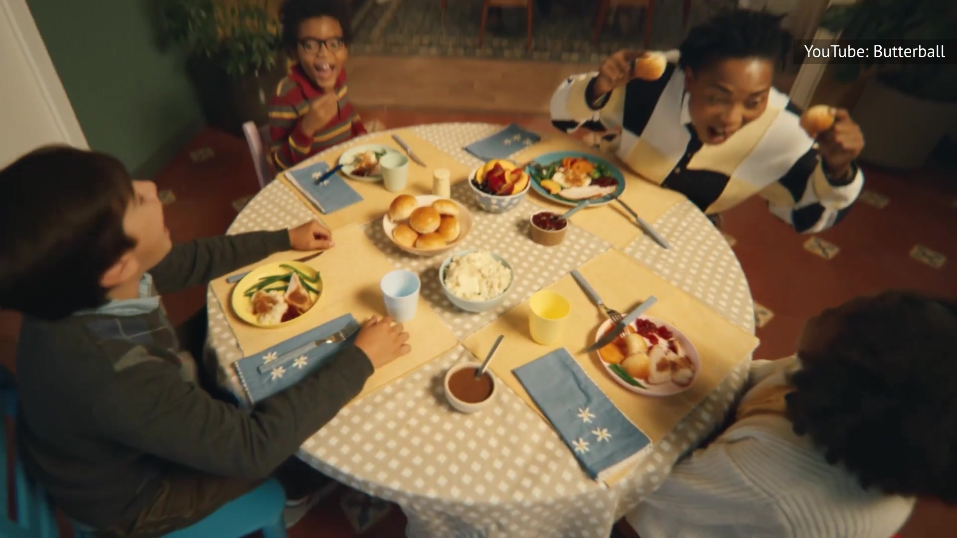 Video thumbnail for The Best And Worst Grocery Store Turkeys, Ranked By Customers_