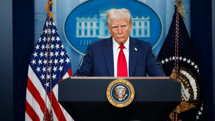 Video thumbnail for Trump Acknowledges Warsh Calls, But Denies a Pattern