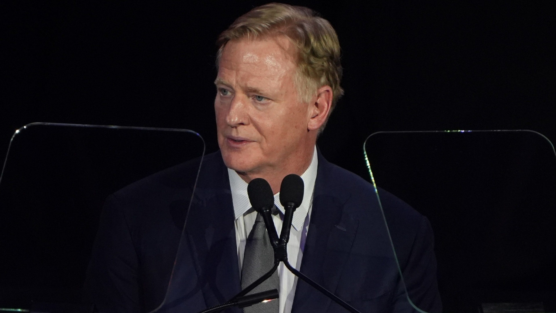 Video thumbnail for Roger Goodell Confirms Plans for Overseas Expansion