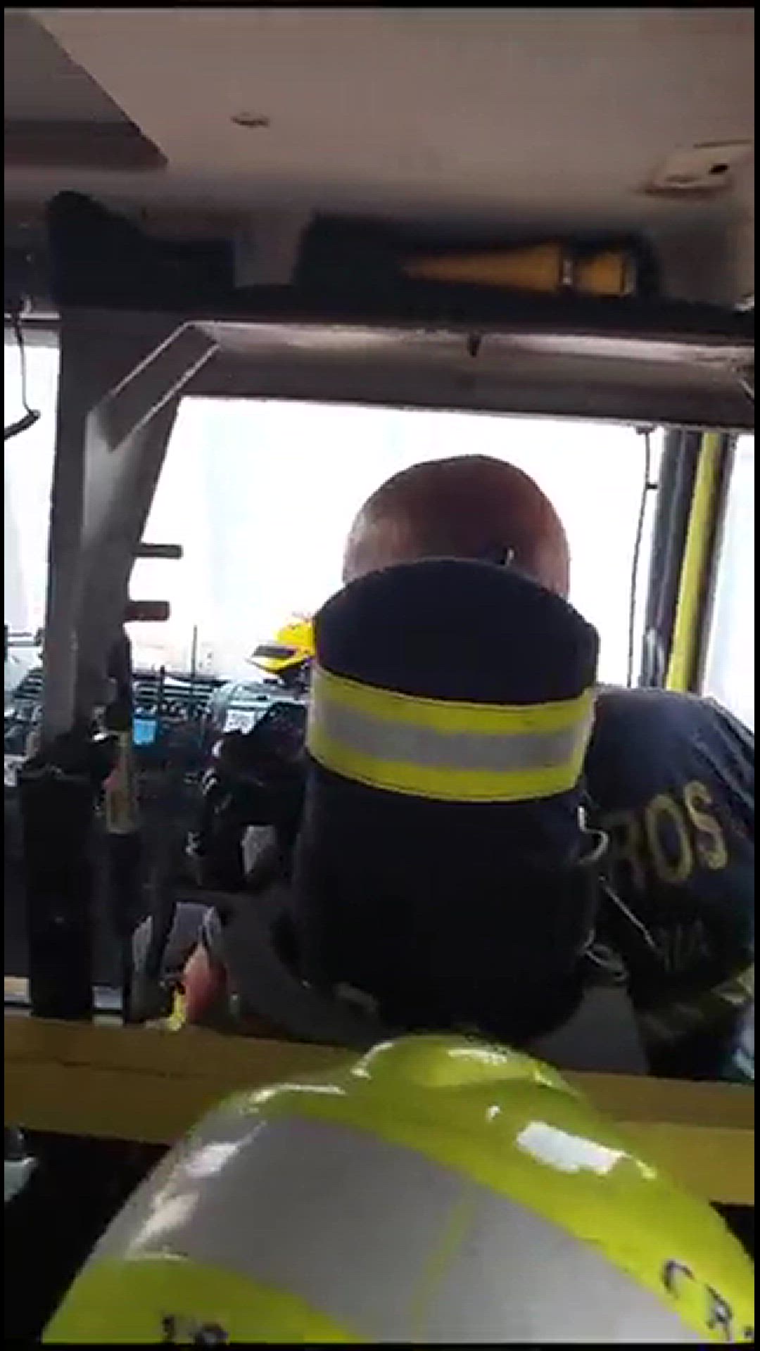 'Video thumbnail for Feuerwehr muss selbst evakuieren - Waldbrand Gran Canaria 2023'