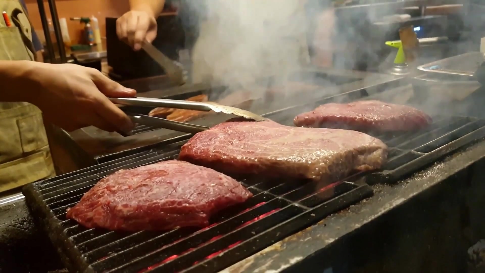 Video thumbnail for Servers Hate Hearing This Word When Taking Steak Orders