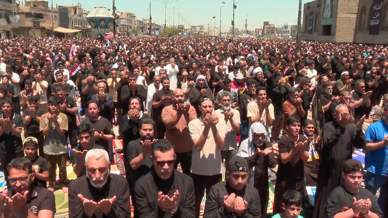 Video thumbnail for Iraq: Sadr supporters rally in Baghdad to back government's anti-corruption drive.