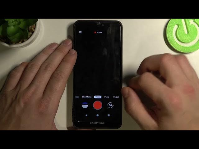 Video thumbnail for How to Change Camera Storage Location on Fairphone 3 – Clear Memory