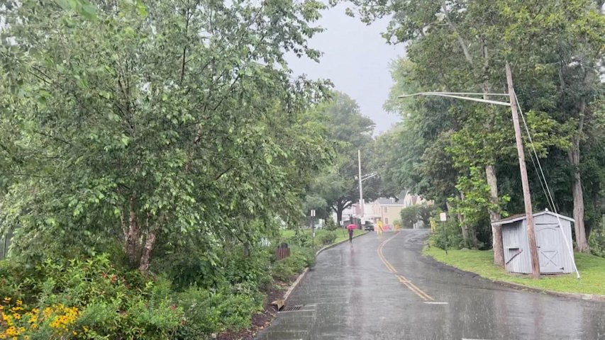 Video thumbnail for Heavy rain leads to power outage, weather-related crash in Rockland County