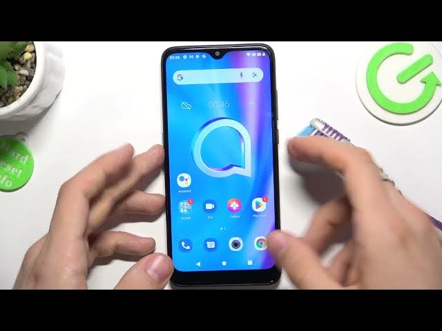 Video thumbnail for How to Clean USB Port on Alcatel 1SE Lite / Keep Your Smartphone Tidy