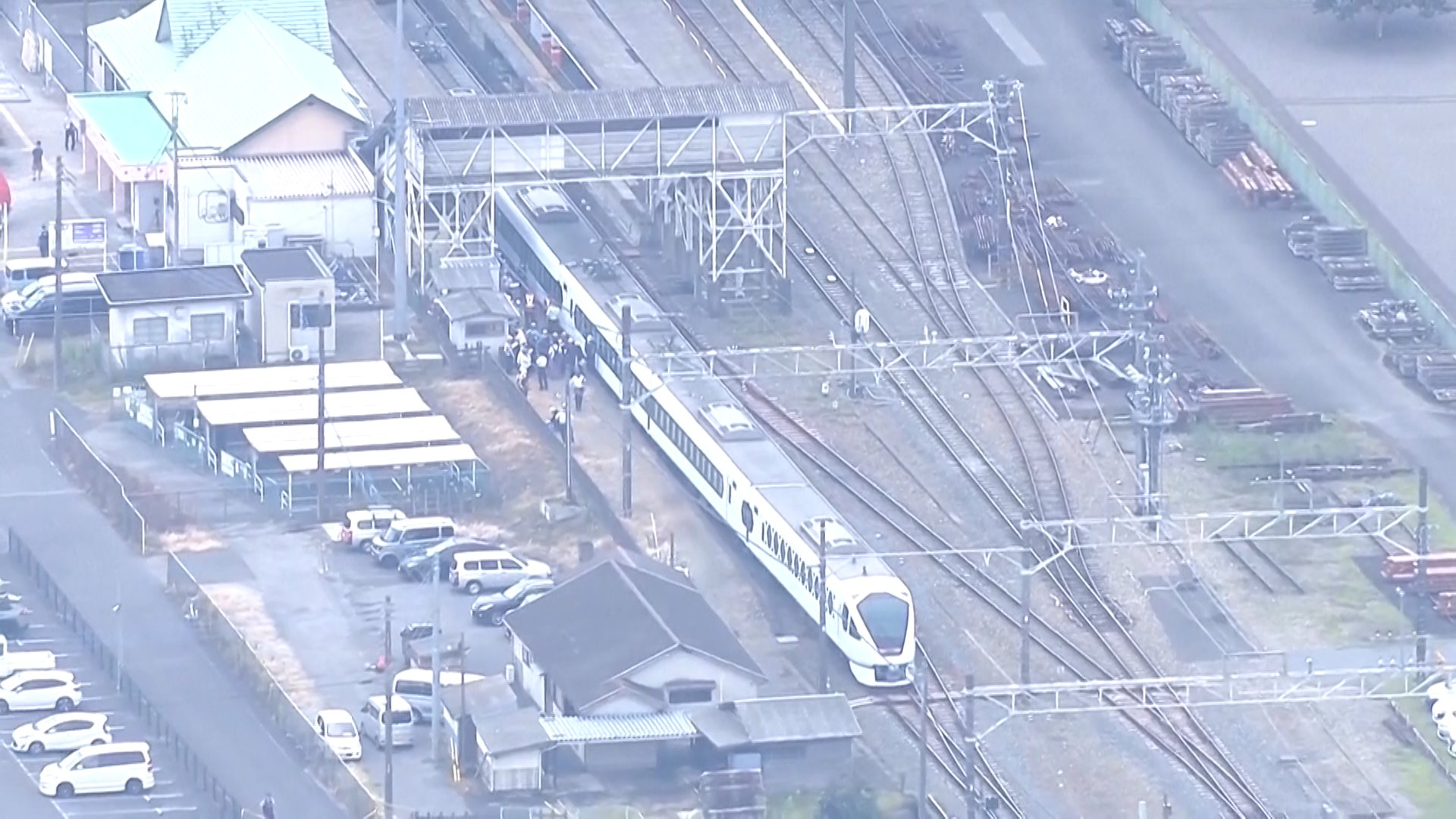 Video thumbnail for Four railway workers killed by express train at station in Japan