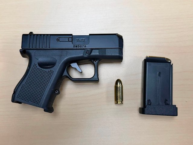 Video thumbnail for Teen caught with gun-shaped lighter after running from Ossining police