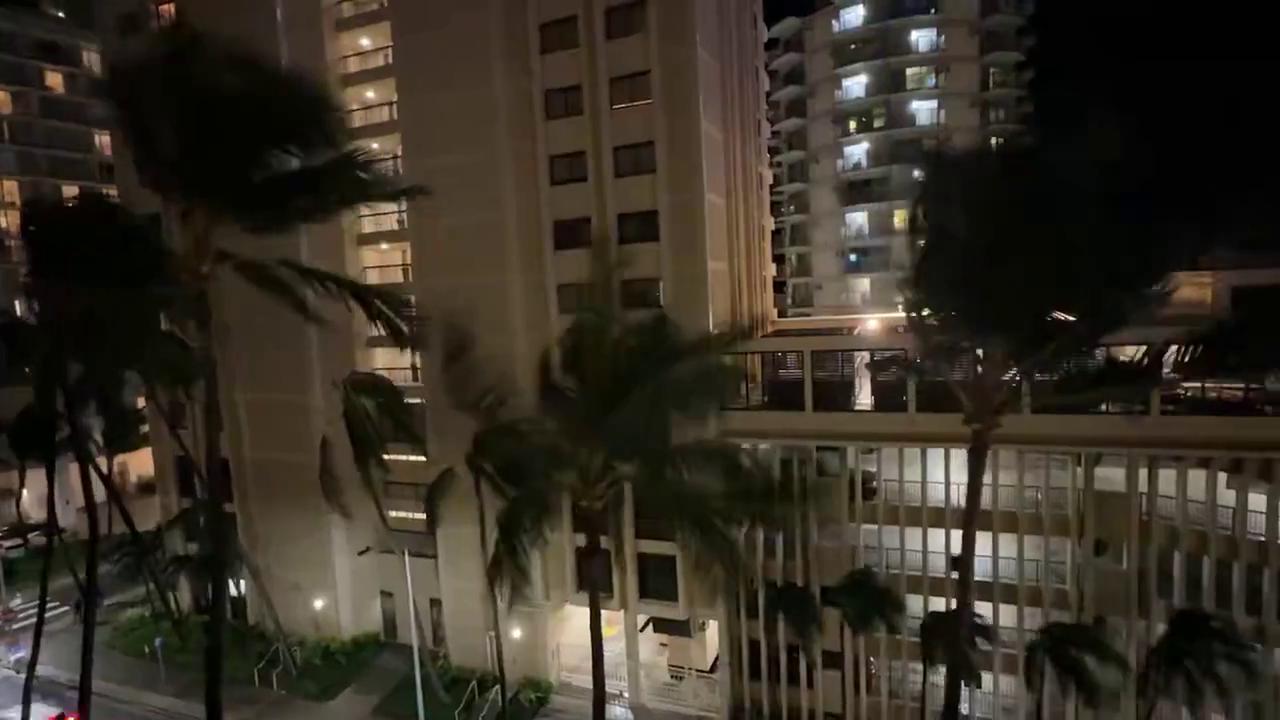 Video thumbnail for US: Hurricane Lala Batters Waikiki, Hawaii, With Strong Winds.
