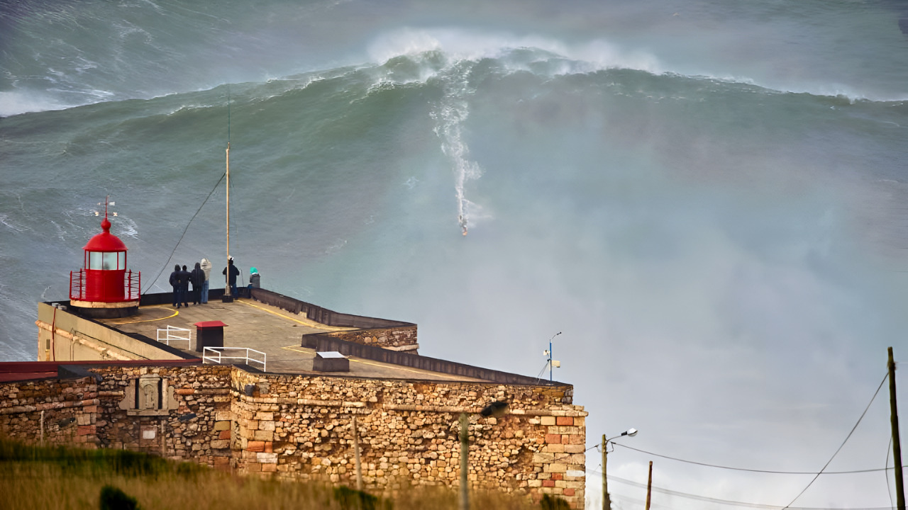 Video thumbnail for Fast sea-level rise shifts the Atlantic, threatening 135M Americans