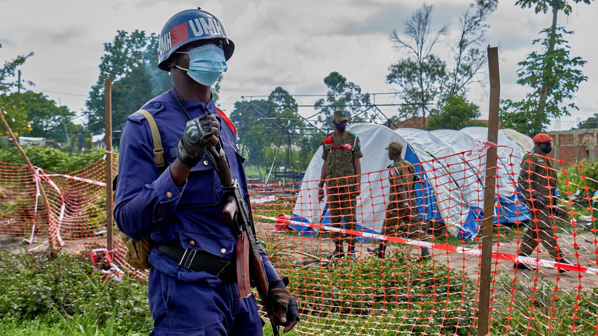 Video thumbnail for DRC police fire tear gas at families trying to reclaim Ebola victim’s body