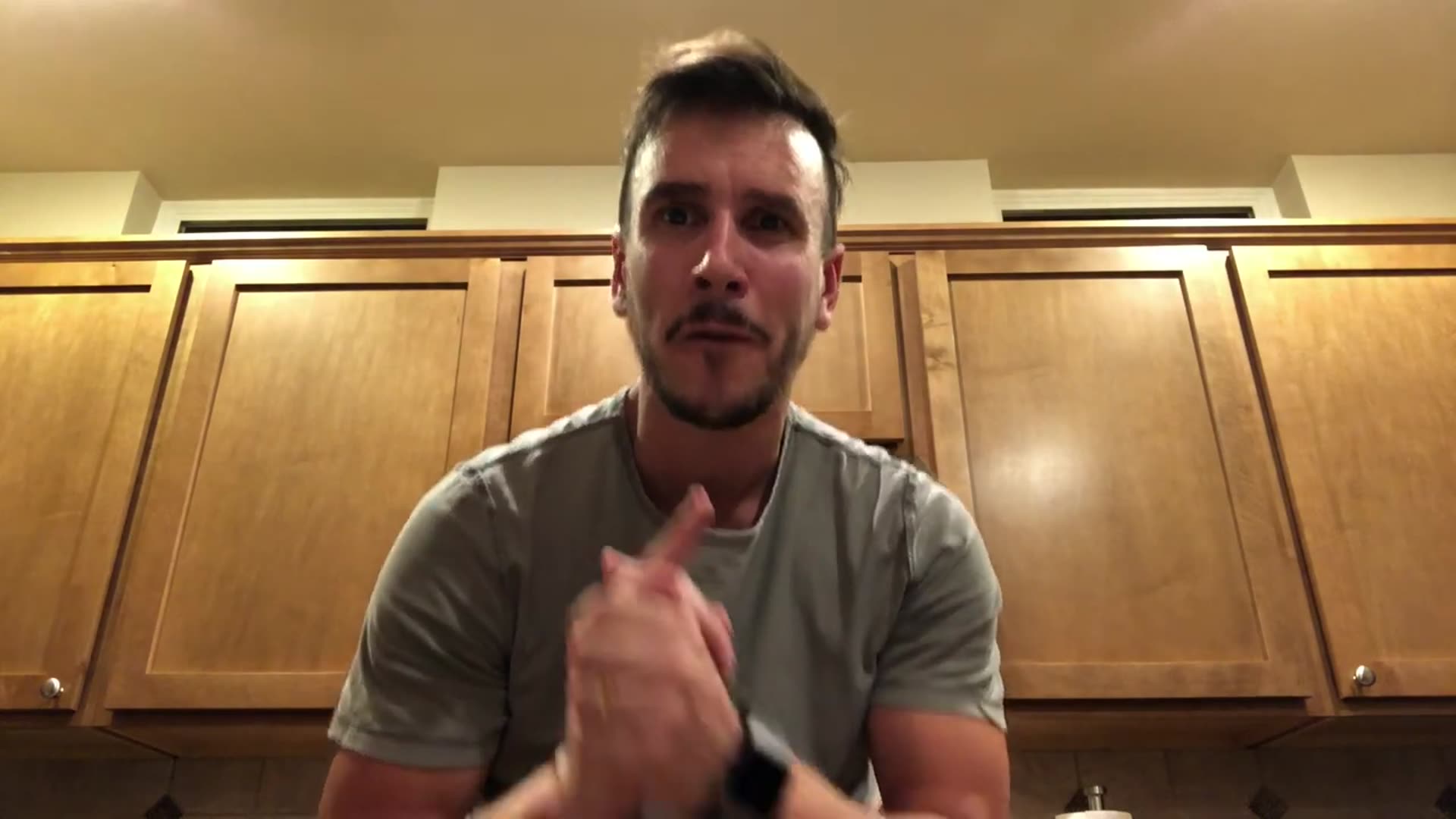 Video thumbnail for How to Make Beautiful Coral Tuile Garnish(720P_HD)