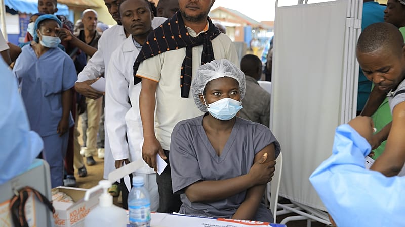 Video thumbnail for Frontline workers in DRC receive Ervebo vaccine amid growing Ebola outbreak