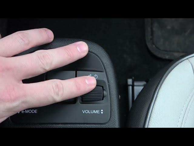 Video thumbnail for How to Adjust Radio Volume in Fiat 500 Electric ( 2020 - now ) - Change Radio Volume