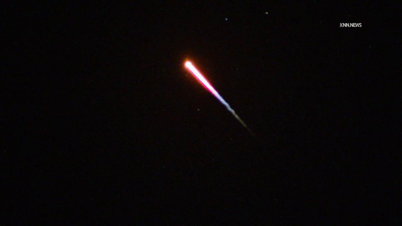 Video thumbnail for US, Los Angeles: Ventura SpaceX SDAs Fourth Tranche 1 Mission Launch and Landing.