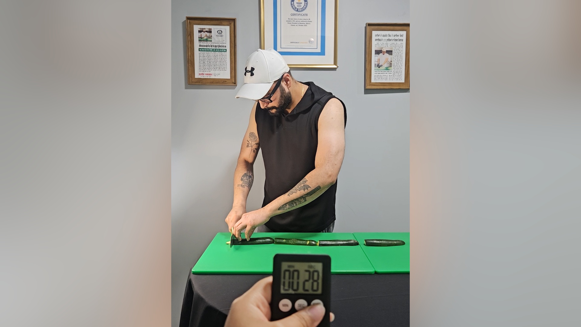 Video thumbnail for Most slices of a courgette/zucchini in 30 seconds - 150 by Karma Grover