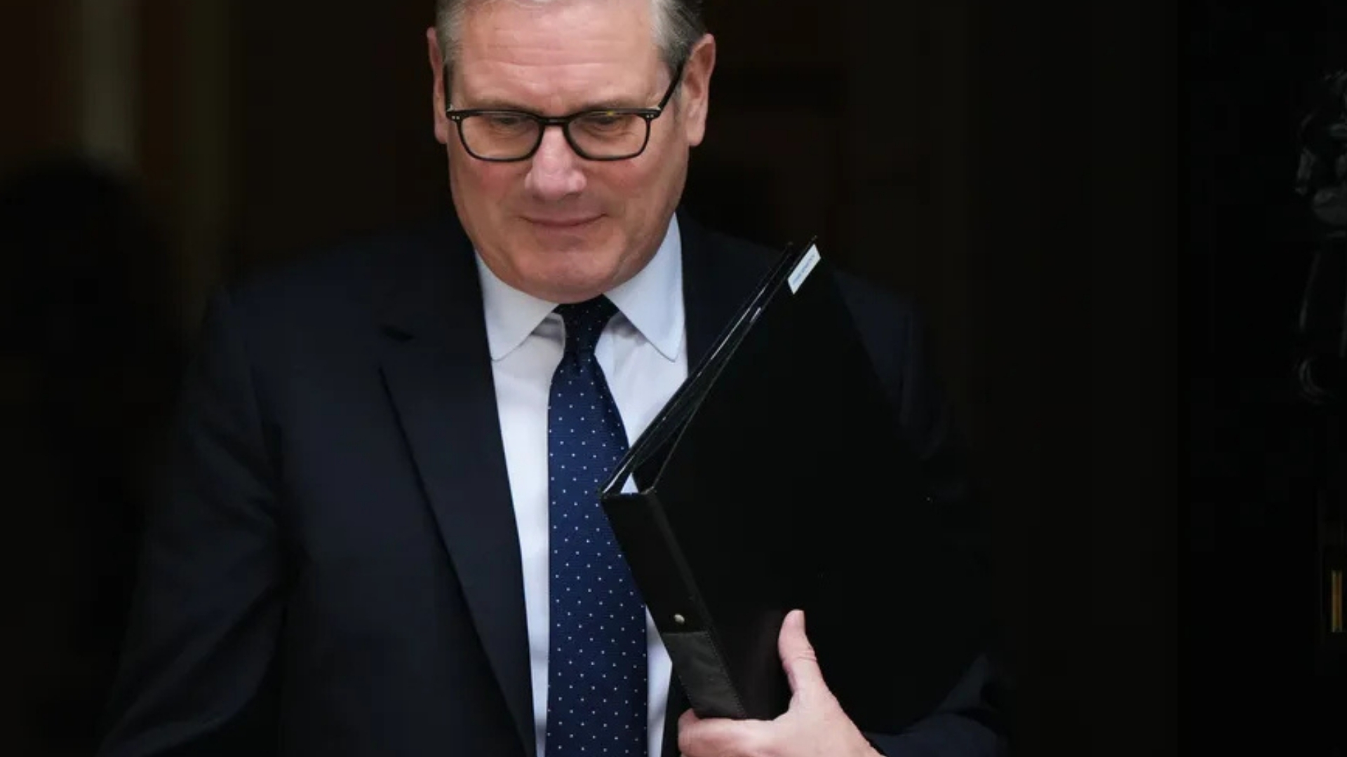 Video thumbnail for Starmer resists calls to resign after Labour suffers heavy local losses