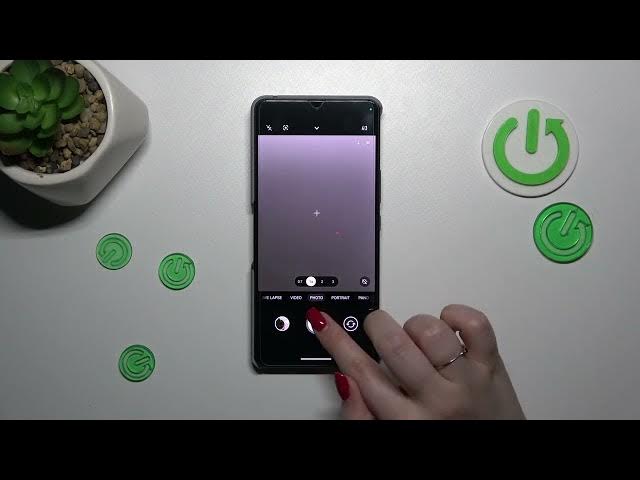 Video thumbnail for How to Use the Timer Option in the Camera on ASUS ROG Phone 8