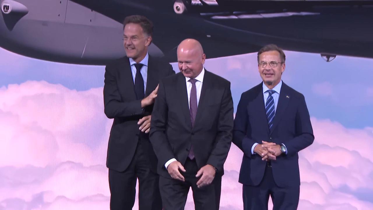 Video thumbnail for Türkiye: Swedish premier adresses NATO Defence Industry Forum in Ankara ahead of leaders' summit.