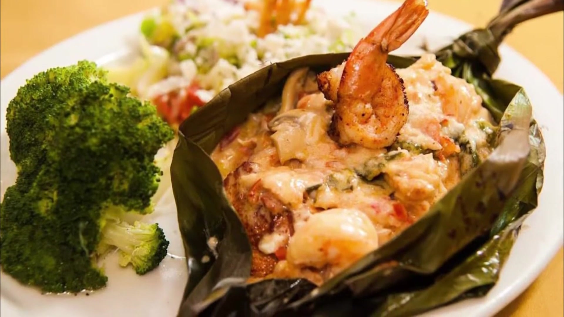 Video thumbnail for Top 10 Best Restaurants to Visit in Detroit_ Michigan _ USA - English(720P_60FPS)