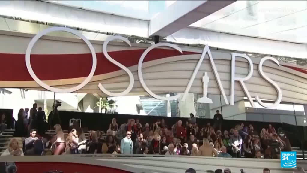 Video thumbnail for Oscars bans AI actors and writers
