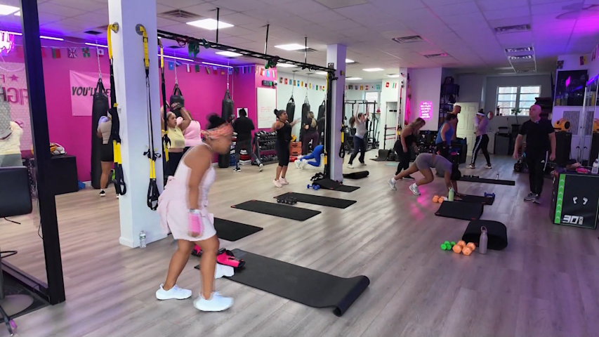 Video thumbnail for Riverdale gym giving women a fighting chance